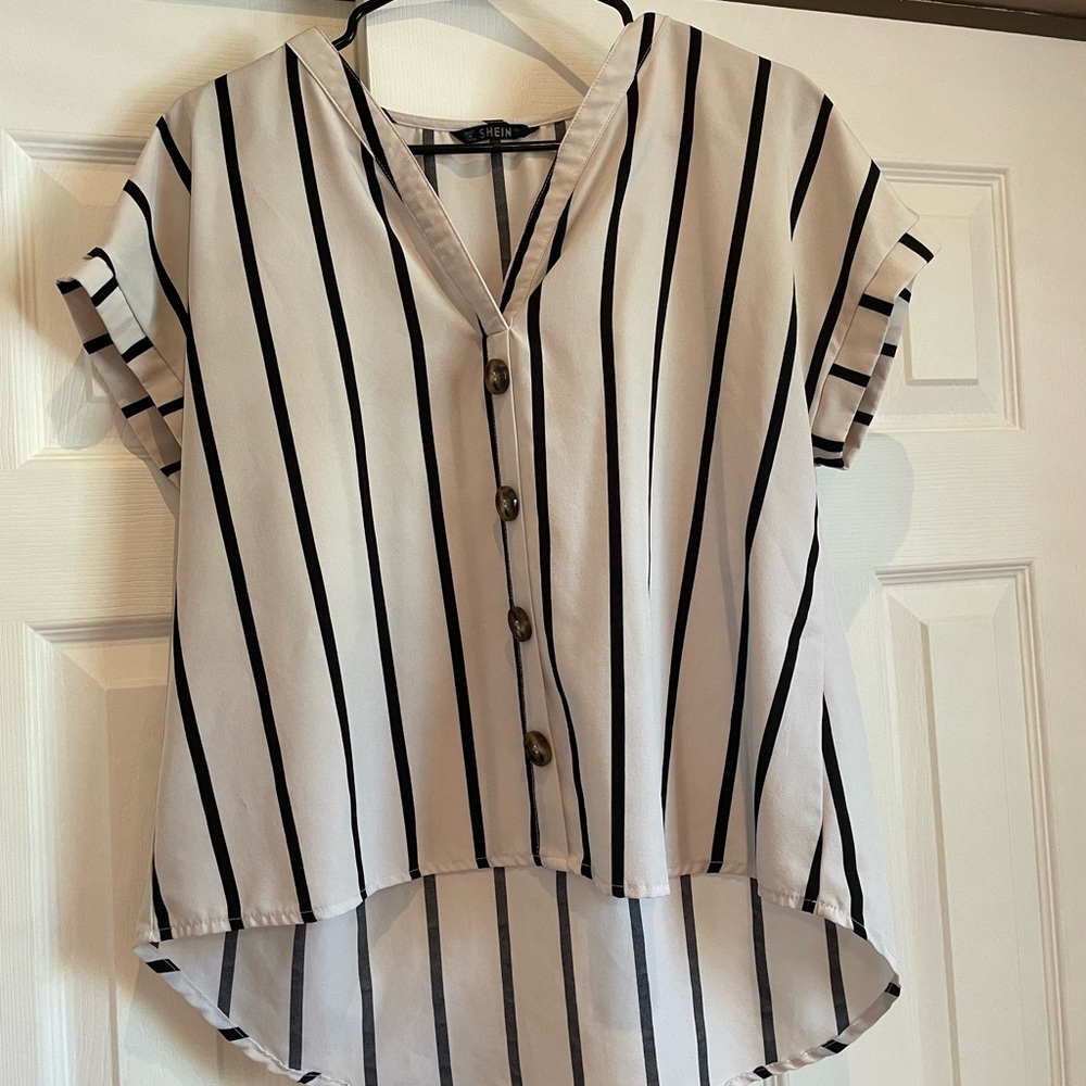 💖 Stripped button down blouse - Picture 2 of 4